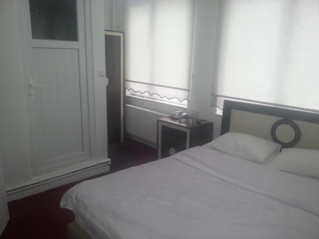 Royal Hotel 萨姆松 外观 照片